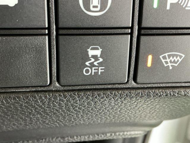 ヴェゼル ｅ：ＨＥＶＺ　ドラレコ　ナビ　Ｒカメラ　ブルートゥース　地上デジタル　ＵＳＢ入力　ハンズフリーテールゲート　シートＨ　サイドエアＢ　パークセンサー　リヤカメラ　点検記録簿　ＬＥＤヘットライト　ＥＳＣ　パワステ（31枚目）