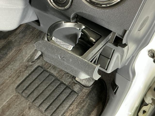 ルークス ハイウェイスター　ナビ　ＣＤ　ＥＴＣ　ＤＶＤ　ＴＶ　ＨＩＤ　盗難防止付き　ベンチ席　全席ＰＷ　スマートキープッシュスタート　運転席助手席エアバック　メンテナンスノート　オ－トエアコン　両側スライド片側電動ドア　パワステ（16枚目）