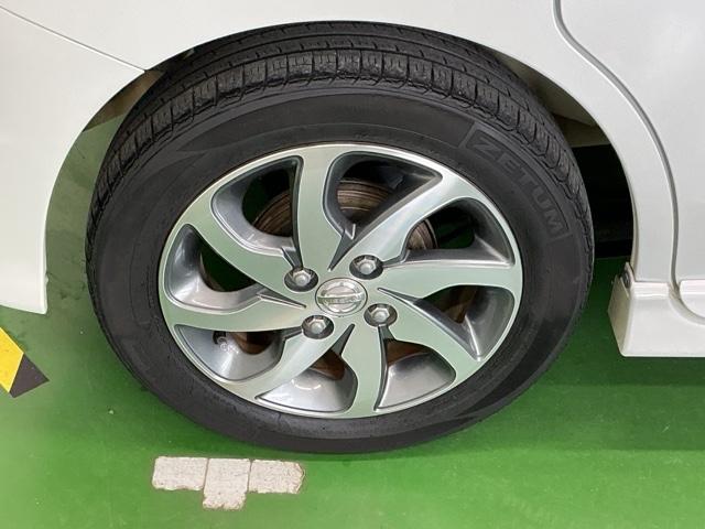 ルークス ハイウェイスター　ナビ　ＣＤ　ＥＴＣ　ＤＶＤ　ＴＶ　ＨＩＤ　盗難防止付き　ベンチ席　全席ＰＷ　スマートキープッシュスタート　運転席助手席エアバック　メンテナンスノート　オ－トエアコン　両側スライド片側電動ドア　パワステ（25枚目）