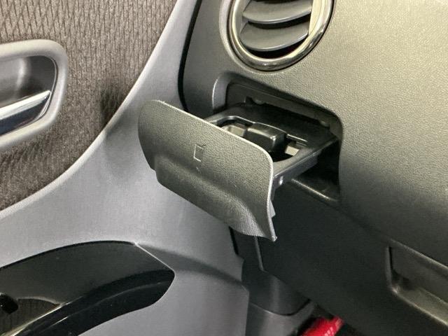 ルークス ハイウェイスター　ナビ　ＣＤ　ＥＴＣ　ＤＶＤ　ＴＶ　ＨＩＤ　盗難防止付き　ベンチ席　全席ＰＷ　スマートキープッシュスタート　運転席助手席エアバック　メンテナンスノート　オ－トエアコン　両側スライド片側電動ドア　パワステ（41枚目）