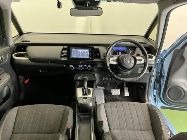 フィット e:HEVホーム ドラレコ ナビ Rカメラ ブルートゥース コーナーセンサ Bモニ ETC搭載 カーテンエアバッグ イモビライザー 記録簿付 ECON AUTOライト LEDヘッドランプ USB スマートキ エアバック(2枚目)