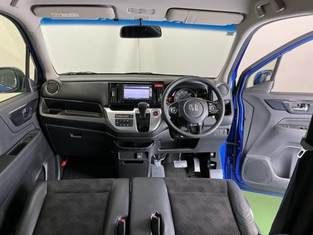 Ｎ－ＷＧＮ Ｇ・スタイリッシュパッケージ　ナビ　Ｒカメラ　ブルートゥース　ワンセグ　オートクルーズ　運転席助手席エアバック　盗難警報装置　横滑り防止機能　整備記録簿　リアカメラ　スマートキープッシュスタート　ベンチシート　オートエアコン（2枚目）