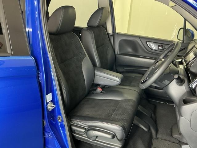 Ｎ－ＷＧＮ Ｇ・スタイリッシュパッケージ　ナビ　Ｒカメラ　ブルートゥース　ワンセグ　オートクルーズ　運転席助手席エアバック　盗難警報装置　横滑り防止機能　整備記録簿　リアカメラ　スマートキープッシュスタート　ベンチシート　オートエアコン（19枚目）