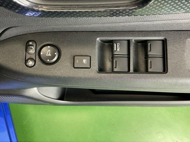 Ｎ－ＷＧＮ Ｇ・スタイリッシュパッケージ　ナビ　Ｒカメラ　ブルートゥース　ワンセグ　オートクルーズ　運転席助手席エアバック　盗難警報装置　横滑り防止機能　整備記録簿　リアカメラ　スマートキープッシュスタート　ベンチシート　オートエアコン（51枚目）