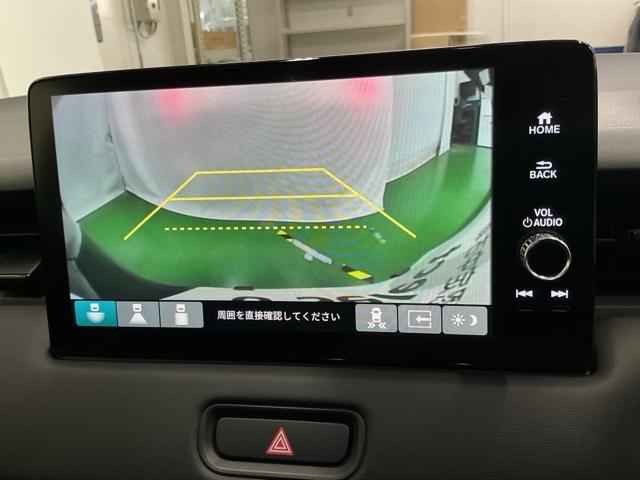 ヴェゼル ｅ：ＨＥＶＺ　ナビ　Ｒカメラ　ブルートゥース　フルセグ　地上デジタル　ＵＳＢ入力　シートＨ　サイドエアＢ　パークセンサー　リヤカメラ　点検記録簿　ＬＥＤヘットライト　ＥＳＣ　パワステ　ＡＡＣ　エアバック　ＡＢＳ（12枚目）