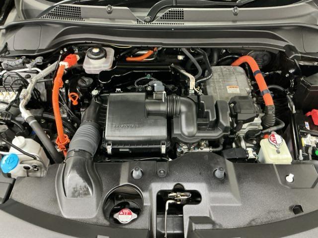 ヴェゼル ｅ：ＨＥＶＺ　ナビ　Ｒカメラ　ブルートゥース　フルセグ　地上デジタル　ＵＳＢ入力　シートＨ　サイドエアＢ　パークセンサー　リヤカメラ　点検記録簿　ＬＥＤヘットライト　ＥＳＣ　パワステ　ＡＡＣ　エアバック　ＡＢＳ（33枚目）