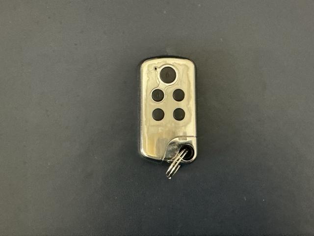 �X�}�[�g�L�[�̓o�b�O�Ȃǂɂ��܂����܂܃{�^������Ń��C���d���̂n�m�^�n�e�e���ł��ĕ֗��Ɏg���܂�