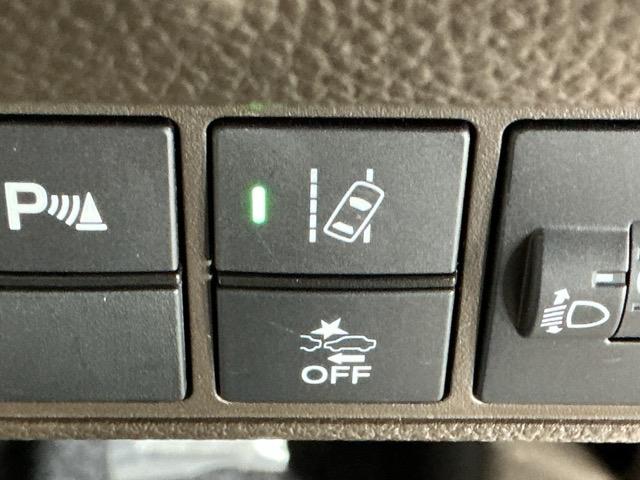 �H�O��E�}���@�\�͎Ԃ��Ԑ�����͂ݏo�������ȂƂ��ɎԐ����ɖ߂��悤�Ƀh���C�o�[�ւ��m�点���܂�