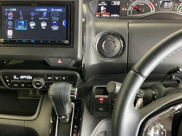 N-BOXカスタム Lターボ ナビ Rカメラ ブルートゥース フルセグ 両側電動D セキュリティアラーム 誤発信抑制 フルオートエアコン Sヒーター LEDランプ Bカメ アクティブクルーズコントロール サイドカーテンエアバック(3枚目)