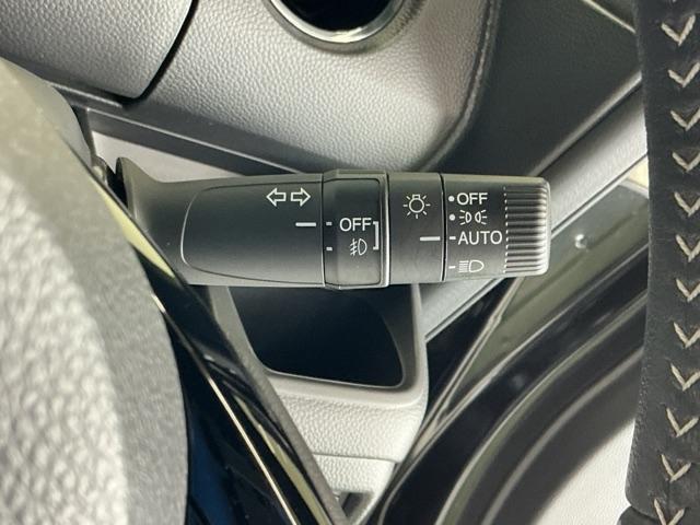 N-BOXカスタム Lターボ ナビ Rカメラ ブルートゥース フルセグ 両側電動D セキュリティアラーム 誤発信抑制 フルオートエアコン Sヒーター LEDランプ Bカメ アクティブクルーズコントロール サイドカーテンエアバック(24枚目)