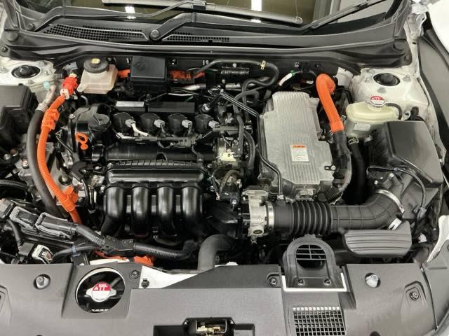 �G���W�����[�������ꂢ�ɃN���[�j���O���Ă��܂��A���ꂢ�ȃG���W�������炱�����J�ȃ����e�i���X���s���͂��܂�