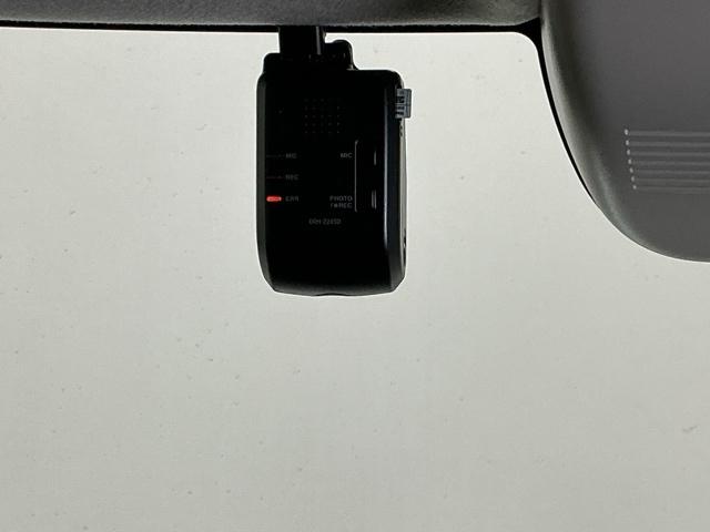 Ｎ－ＢＯＸ ベースグレード　ドラレコ　ナビ　Ｒカメラ　ブルートゥース　ＥＣＯＮ　Ｓヒーター　ＬＥＤヘットライト　ブレーキサポート　キーフリーシステム　禁煙　盗難防止装置　パワーウインドー　スマートキーシステム　サイドエアバック（13枚目）