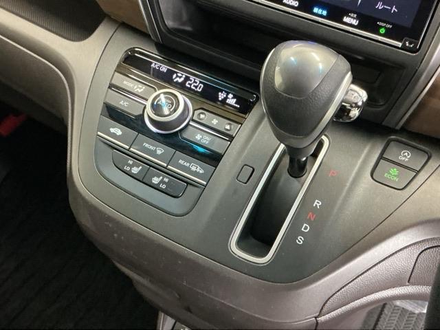 フリード Ｇ・ホンダセンシング　ナビ　Ｒカメラ　ブルートゥース　フルセグ　Ｗ電動ドア　キーフリ　スマートキーシステム　イモビ　ＵＳＢポート　カラーバックモニター　横滑防止装置　ＬＥＤランプ　整備点検記録簿　エアコン　クルコン　ＳＲＳ（16枚目）