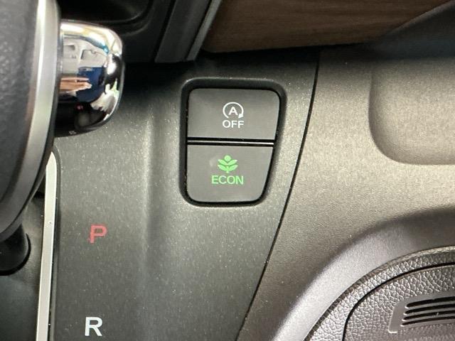 フリード Ｇ・ホンダセンシング　ナビ　Ｒカメラ　ブルートゥース　フルセグ　Ｗ電動ドア　キーフリ　スマートキーシステム　イモビ　ＵＳＢポート　カラーバックモニター　横滑防止装置　ＬＥＤランプ　整備点検記録簿　エアコン　クルコン　ＳＲＳ（28枚目）