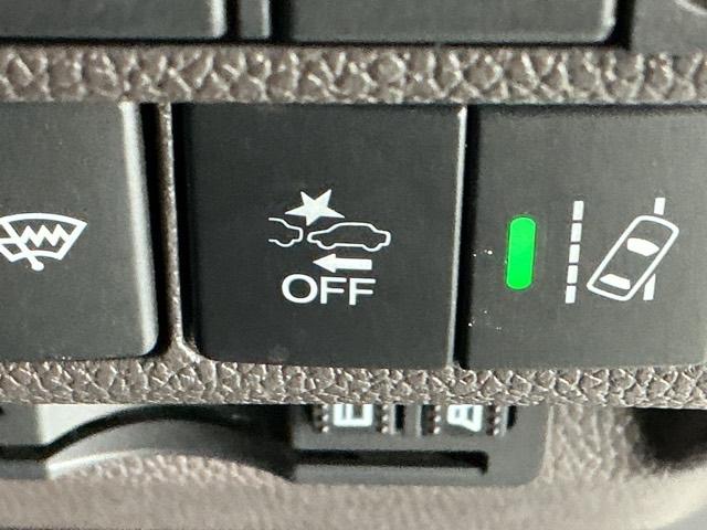 フリード Ｇ・ホンダセンシング　ナビ　Ｒカメラ　ブルートゥース　フルセグ　Ｗ電動ドア　キーフリ　スマートキーシステム　イモビ　ＵＳＢポート　カラーバックモニター　横滑防止装置　ＬＥＤランプ　整備点検記録簿　エアコン　クルコン　ＳＲＳ（53枚目）