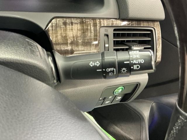 �I�[�g���C�g�R���g���[���̓��C�g�̂��Y�������Y���h�~�B�����Α��s�ɂ�鎖�̂𖢑R�ɖh���܂�