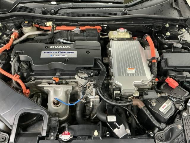 �G���W�����[�������ꂢ�ɃN���[�j���O���Ă��܂��A���ꂢ�ȃG���W�������炱�����J�ȃ����e�i���X���s���͂��܂�