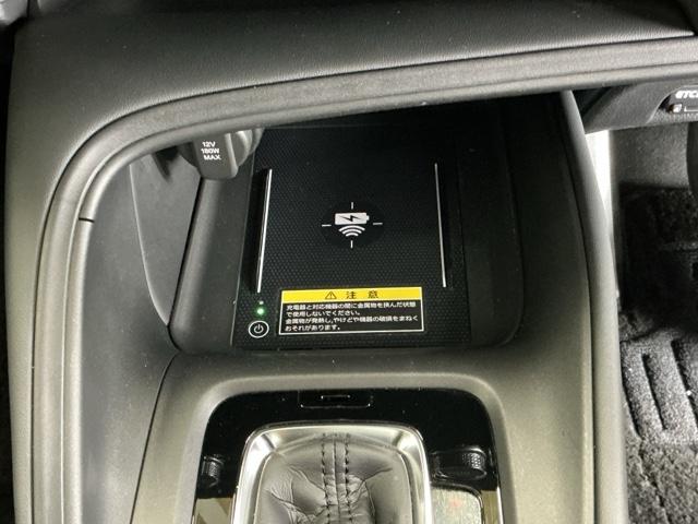 ヴェゼル ｅ：ＨＥＶＸ　ドラレコ　ナビ　Ｒカメラ　ブルートゥース　フルオートエアコン　ソナー　イモビ　エアバッグ　Ｂカメ　フルセグテレビ　記録簿　キーレスエントリー　カーテンエアバック　パワーウインドウ　アイドリング　ＶＳＡ（22枚目）