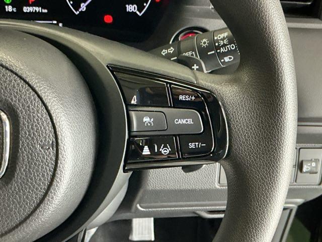 ヴェゼル ｅ：ＨＥＶＸ　ドラレコ　ナビ　Ｒカメラ　ブルートゥース　フルオートエアコン　ソナー　イモビ　エアバッグ　Ｂカメ　フルセグテレビ　記録簿　キーレスエントリー　カーテンエアバック　パワーウインドウ　アイドリング　ＶＳＡ（58枚目）