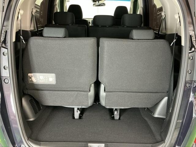 フリード Ｇブラックスタイル　ナビ　Ｒカメラ　ブルートゥース　フルセグ　シートヒータ　三列シート　イモビ　横滑り防止　両電動スライドドア　コーナーセンサー　記録簿　リアカメラ　オートエアコン　クルコン　キーフリー　スマートキー（29枚目）