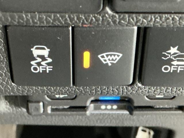 フリード Ｇブラックスタイル　ナビ　Ｒカメラ　ブルートゥース　フルセグ　シートヒータ　三列シート　イモビ　横滑り防止　両電動スライドドア　コーナーセンサー　記録簿　リアカメラ　オートエアコン　クルコン　キーフリー　スマートキー（54枚目）