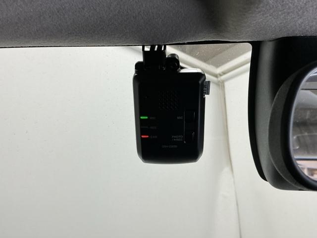 ＷＲ－Ｖ Ｚブラックスタイル　ドラレコ　ディスプレイオーディオ　ブルートゥース　サイドエアバック　ＥＴＣ車載器　ＬＥＤヘッドライト　ＵＳＢ　ドライブレコーダー　盗難防止システム　オートライト　バックカメラ　アイドリングストップ（13枚目）
