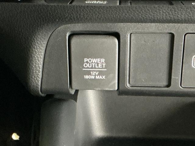 フィット ホーム　ドラレコ　ナビ　Ｒカメラ　ＣＤ　ＥＴＣ　カーテンエアバック　誤発進抑制機能　前後障害物センサー　ＶＳＡ　イモビライザー　スマ－トキ－　ＵＳＢ　オートライト　ＬＥＤヘッドライト　クルコン　ＡＢＳ　記録簿（53枚目）