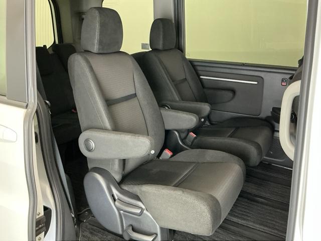 ステップワゴンスパーダ スパーダホンダセンシング　ドラレコ　ナビ　Ｒカメラ　ブルートゥース　両側自動ドア　キーフリー　ＬＥＤランプ　定期点検記録簿　ＥＴＣ装備　ＵＳＢ接続　ＤＶＤ再生可　セキュリティアラーム　オートクルーズ　パワーウィンドウ　ＡＢＳ（21枚目）