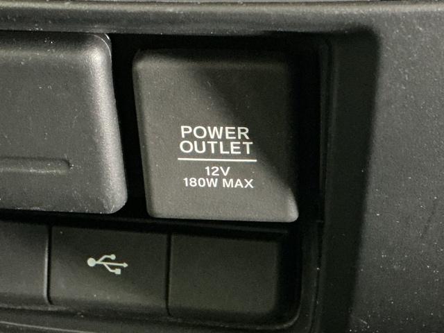 ステップワゴンスパーダ スパーダホンダセンシング　ドラレコ　ナビ　Ｒカメラ　ブルートゥース　両側自動ドア　キーフリー　ＬＥＤランプ　定期点検記録簿　ＥＴＣ装備　ＵＳＢ接続　ＤＶＤ再生可　セキュリティアラーム　オートクルーズ　パワーウィンドウ　ＡＢＳ（50枚目）