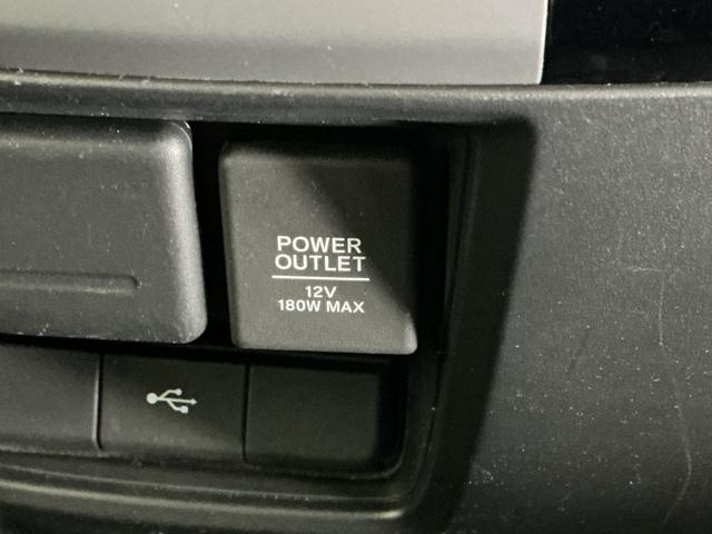 ステップワゴンスパーダ スパーダホンダセンシング　ドラレコ　ナビ　Ｒカメラ　ブルートゥース　両側自動ドア　キーフリー　ＬＥＤランプ　定期点検記録簿　ＥＴＣ装備　ＵＳＢ接続　ＤＶＤ再生可　セキュリティアラーム　オートクルーズ　パワーウィンドウ　ＡＢＳ（52枚目）