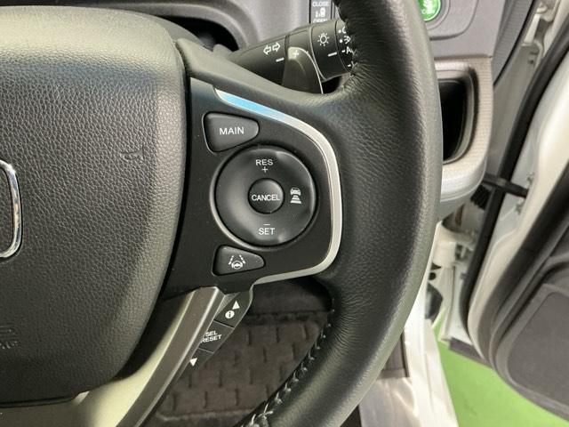 ステップワゴンスパーダ スパーダホンダセンシング　ドラレコ　ナビ　Ｒカメラ　ブルートゥース　両側自動ドア　キーフリー　ＬＥＤランプ　定期点検記録簿　ＥＴＣ装備　ＵＳＢ接続　ＤＶＤ再生可　セキュリティアラーム　オートクルーズ　パワーウィンドウ　ＡＢＳ（58枚目）