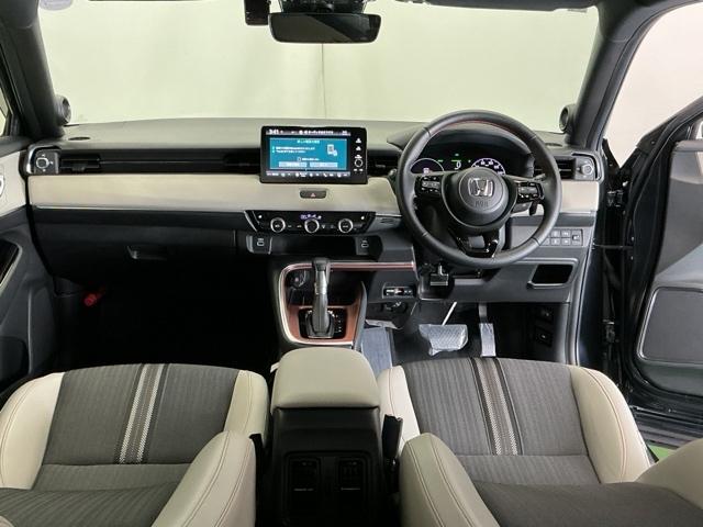 ヴェゼル ｅ：ＨＥＶＰＬａＹ　ドラレコ　ナビ　Ｒカメラ　ブルートゥース　フルセグテレビ　パノラミックルーフ　前後センサー　カーテンエアバック　イモビ　Ａライト　シ－トヒ－タ－　記録簿　衝突軽減装置　ＬＥＤヘッドランプ　ＵＳＢ（2枚目）