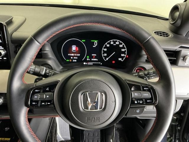 ヴェゼル ｅ：ＨＥＶＰＬａＹ　ドラレコ　ナビ　Ｒカメラ　ブルートゥース　フルセグテレビ　パノラミックルーフ　前後センサー　カーテンエアバック　イモビ　Ａライト　シ－トヒ－タ－　記録簿　衝突軽減装置　ＬＥＤヘッドランプ　ＵＳＢ（29枚目）