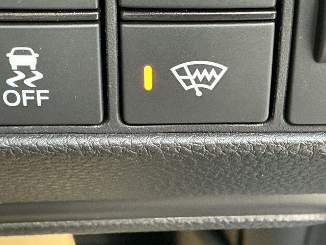 ヴェゼル ｅ：ＨＥＶＰＬａＹ　ドラレコ　ナビ　Ｒカメラ　ブルートゥース　フルセグテレビ　パノラミックルーフ　前後センサー　カーテンエアバック　イモビ　Ａライト　シ－トヒ－タ－　記録簿　衝突軽減装置　ＬＥＤヘッドランプ　ＵＳＢ（59枚目）