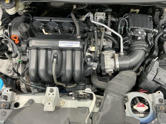 フィット １３Ｇ・Ｓパッケージ　ナビ　ブルートゥース　ＣＤ　ＤＶＤ　フルセグ　ＬＥＤ　イモビライザー　エアコン　スマートキー　キーレス　パワーステアリング　Ｗエアバック　パワーウインドウ　ＥＳＣ　アイドリングストップ　記録簿　ＡＢＳ（26枚目）