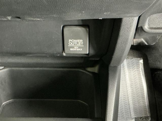 フィット １３Ｇ・Ｓパッケージ　ナビ　ブルートゥース　ＣＤ　ＤＶＤ　フルセグ　ＬＥＤ　イモビライザー　エアコン　スマートキー　キーレス　パワーステアリング　Ｗエアバック　パワーウインドウ　ＥＳＣ　アイドリングストップ　記録簿　ＡＢＳ（46枚目）