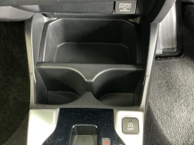 フィット １３Ｇ・Ｓパッケージ　ナビ　ブルートゥース　ＣＤ　ＤＶＤ　フルセグ　ＬＥＤ　イモビライザー　エアコン　スマートキー　キーレス　パワーステアリング　Ｗエアバック　パワーウインドウ　ＥＳＣ　アイドリングストップ　記録簿　ＡＢＳ（47枚目）