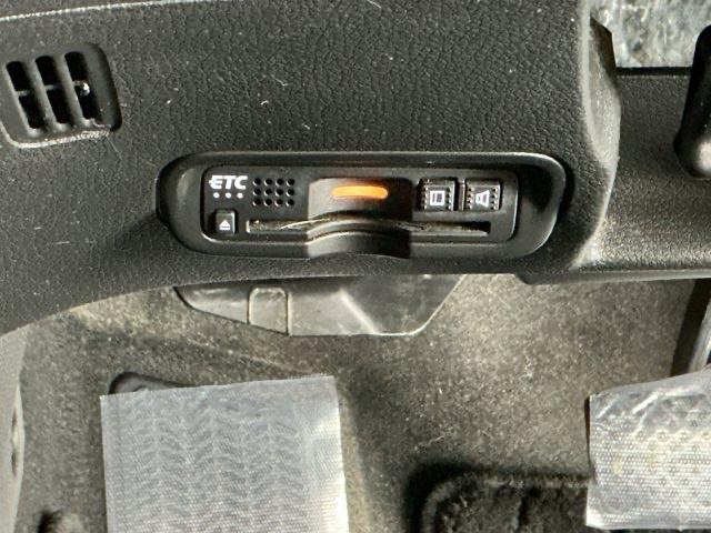 ヴェゼル Ｘ・ホンダセンシング　ドラレコ　Ｒカメラ　ワンセグＴＶ　ＣＤ　ＵＳＢポート　ＬＥＤヘッド　Ｗエアバッグ　リヤカメ　オートエアコン　パワステ　整備記録簿　アクティブクルーズコントロール　盗難防止　ＥＴＣ車載器　Ｄレコ　ＡＢＳ（15枚目）