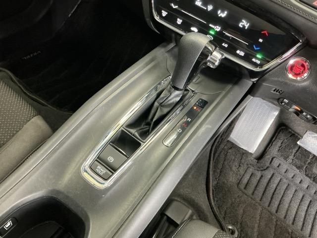 ヴェゼル Ｘ・ホンダセンシング　ドラレコ　Ｒカメラ　ワンセグＴＶ　ＣＤ　ＵＳＢポート　ＬＥＤヘッド　Ｗエアバッグ　リヤカメ　オートエアコン　パワステ　整備記録簿　アクティブクルーズコントロール　盗難防止　ＥＴＣ車載器　Ｄレコ　ＡＢＳ（19枚目）