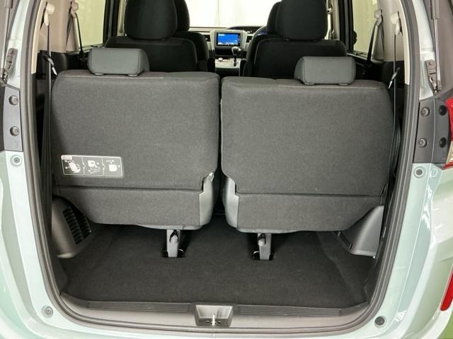 フリード Ｇブラックスタイル　ドラレコ　ナビ　Ｒカメラ　ブルートゥース　シートヒータ　三列シート　イモビ　横滑り防止　両電動スライドドア　記録簿　リアカメラ　オートエアコン　クルコン　フルセグテレビ　キーフリー　スマートキー（27枚目）