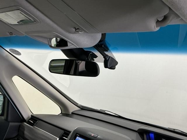 フリード Ｇブラックスタイル　ドラレコ　ナビ　Ｒカメラ　ブルートゥース　シートヒータ　三列シート　イモビ　横滑り防止　両電動スライドドア　記録簿　リアカメラ　オートエアコン　クルコン　フルセグテレビ　キーフリー　スマートキー（28枚目）