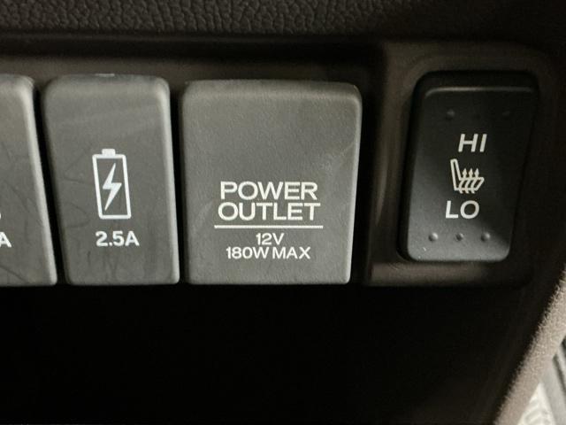 Ｎ－ＯＮＥ セレクト　ナビ　Ｒカメラ　ブルートゥース　ＣＤ　ＥＴＣ　サイドカーテンエアバック　キーレス　整備記録簿　Ｂモニ　ＵＳＢポート　盗難防止装置　Ｗエアバッグ　横滑り防止　パワーウインドウ　エアバッグ　エアコン（53枚目）