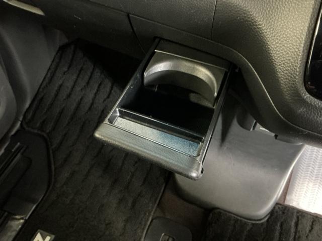 N-BOX G・EXターボホンダセンシング ナビ Rカメラ ブルートゥース フルセグ 盗難防止 USB接続 Bカメラ 横滑り防止 クルーズコントロール LED DVD AAC ETC スマートキー キーフリー オートライト エアバッグ ABS(48枚目)