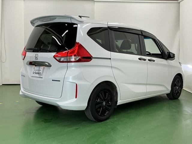 ��^�e�[���Q�[�g�X�|�C���[�����Ńt�H�������X�^�C���b�V���ɂ��Ă��܂��B�������s���ɂ͑��s���萫�\�ɗD��Ă��āA��R��ɂ��傫���v�����܂�