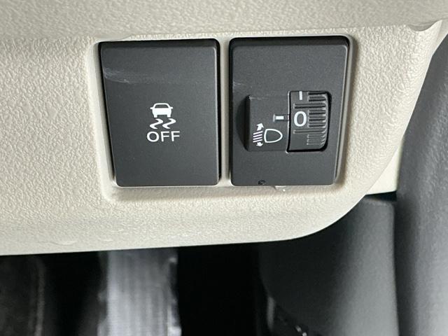 Ｎ－ＢＯＸ ベースグレード　ドラレコ　ナビ　Ｒカメラ　ブルートゥース　ＥＣＯＮ　Ｓヒーター　ＬＥＤヘットライト　ブレーキサポート　キーフリーシステム　盗難防止装置　パワーウインドー　スマートキーシステム　サイドエアバック　ＵＳＢ（29枚目）