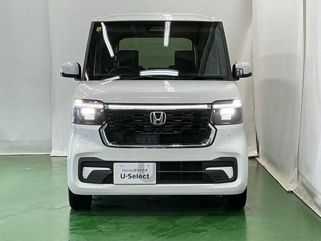 N-BOXカスタム ターボ ナビ Rカメラ ブルートゥース フルセグ 盗難防止システム スマートキープッシュスタート ブレーキサポート サイドエアバック パワーステアリング パーキングセンサー DVD再生可 横滑防止 エアコン(6枚目)