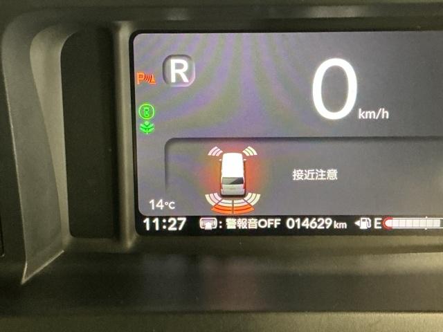 N-BOXカスタム ターボ ナビ Rカメラ ブルートゥース フルセグ 盗難防止システム スマートキープッシュスタート ブレーキサポート サイドエアバック パワーステアリング パーキングセンサー DVD再生可 横滑防止 エアコン(20枚目)