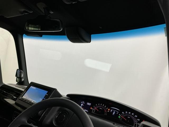Ｎ－ＢＯＸカスタム Ｇ・Ｌホンダセンシング　ナビ　Ｒカメラ　ブルートゥース　フルセグ　ベンチ　記録簿付き　助手席エアバック　エアＢ　バックアイカメラ　キーフリーシステム　スマートキーＰスタート　クルーズコントロール　盗難防止システム　ＥＳＣ（28枚目）