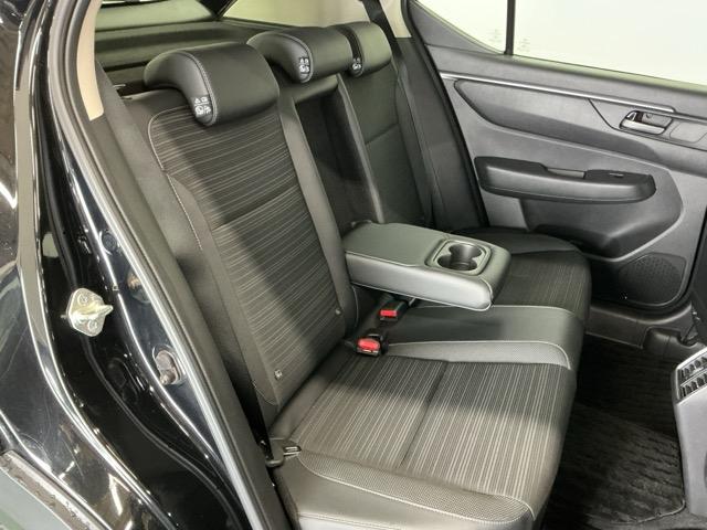 �t���b�g�ȏ��ƕG���⓪��X�y�[�X�ȂǏ\���ȍL��������܂�