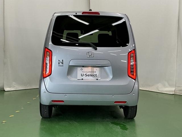 ���ꂪ�t�����₷�������K���X�ɂ̓������C�p�[���t���Ă��܂��B�t�����g�̃��C�p�[���n�m�̎��̓V�t�g���o�[�����o�[�X�ɓ����ƃ������C�p�[�������N���č쓮�A�N�����[�Ȏ��E���ۂĂ܂�